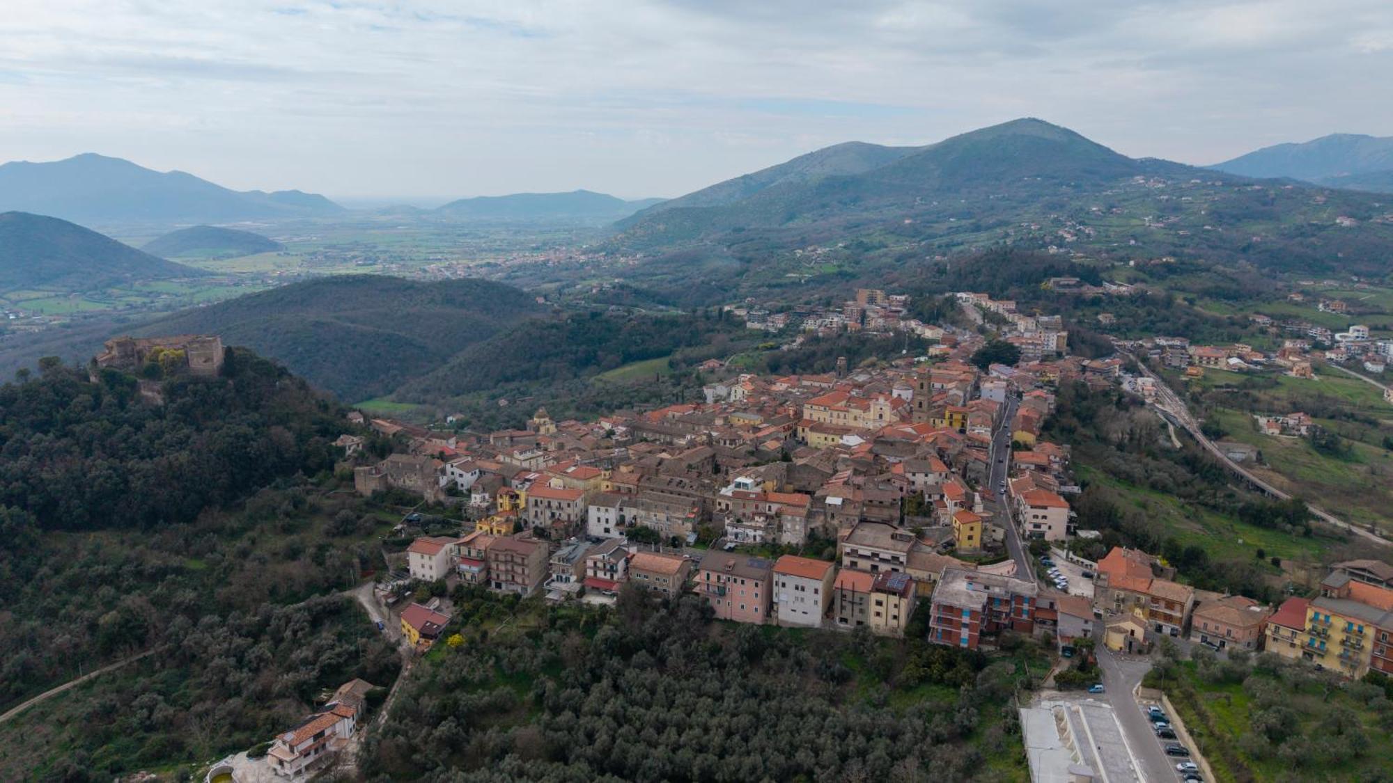 Sotto La Torre Apartment Caiazzo Luaran gambar